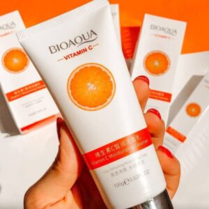 Bioaqua Vitamin C Moisturizing Cleanser Deep Cleansing Rejuvenation Cleanser 100g