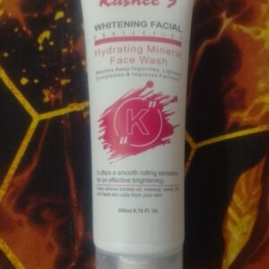 Kashee’s Hydrating Mineral Face Wash – Whitening & Brightening Formula – 200ml